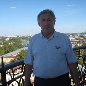 Юрий, 81 год, Москва