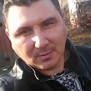 Парни в Светлограде: Vladimir, 45 - ищет девушку из Светлограда