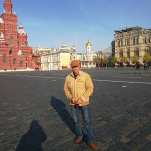 Artur, 56 лет, Владивосток