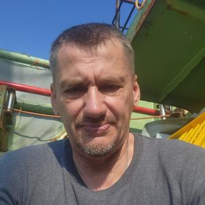 Роман, 46 лет, Владивосток