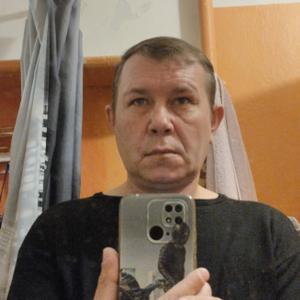 Олег, 48 лет, Туапсе