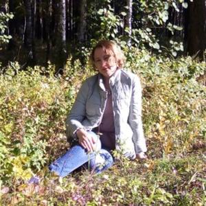 Девушки в Ангарске: Наталья Остапова, 47 - ищет парня из Ангарска