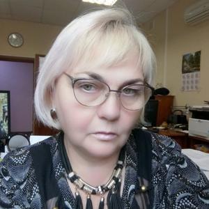 Девушки в Кемерово: Ксюша, 57 - ищет парня из Кемерово