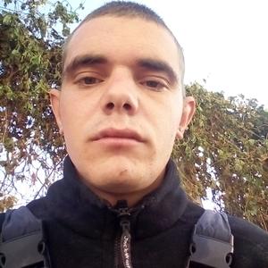 Виктор, 28 лет, Украина