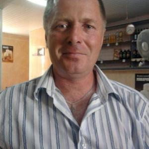 Олег, 58 лет, Лысково