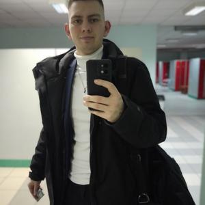 Миша, 23 года, Калининград