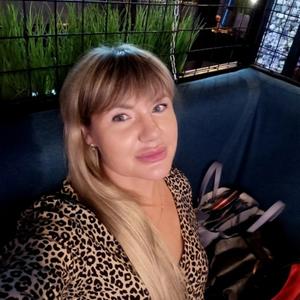 Девушки в Новокузнецке: Татьяна, 45 - ищет парня из Новокузнецка