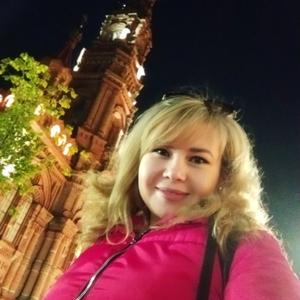 Римма, 32 года, Казань