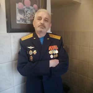 Виктор, 49 лет, Белогорск