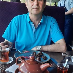 Виктор, 59 лет, Краснокамск