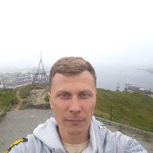 Парни в Владивостоке: Igor, 41 - ищет девушку из Владивостока