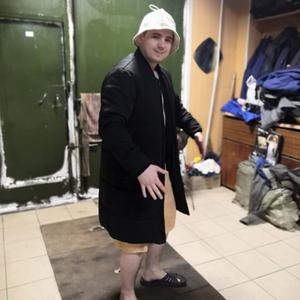 Парни в Надыме: Илья, 28 - ищет девушку из Надыма