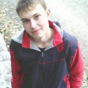 Владислав, 24 года, Белово