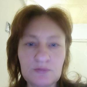 Елена, 48 лет, Сланцы