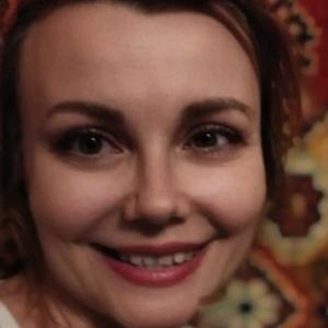Девушки в Волковыск: Незнакомка, 42 - ищет парня из Волковыск