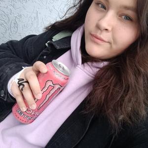Девушки в Соликамске: Лиза, 21 - ищет парня из Соликамска