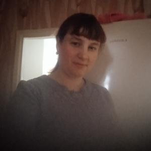 Девушки в Санкт-Петербурге: Валентина, 35 - ищет парня из Санкт-Петербурга