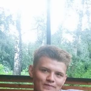 Парни в Кемерово: Матвей, 19 - ищет девушку из Кемерово