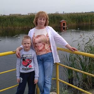 Девушки в Ханты-Мансийске: Оксана, 64 - ищет парня из Ханты-Мансийска