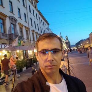 Парни в Санкт-Петербурге: Радмир, 42 - ищет девушку из Санкт-Петербурга
