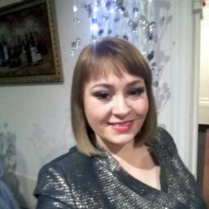 Девушки в Лениногорске: Альбина, 47 - ищет парня из Лениногорска