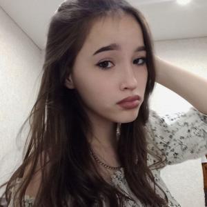 Карина, 19 лет, Уфа