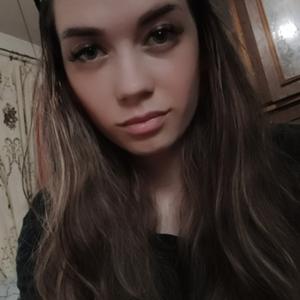 Девушки в Челябинске: Наталья, 22 - ищет парня из Челябинска