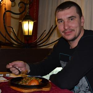 Максим, 46 лет, Северск