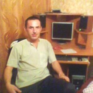 Парни в Калининске: Роман, 38 - ищет девушку из Калининска