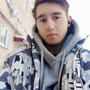 Парни в Челябинске: Сергей, 24 - ищет девушку из Челябинска
