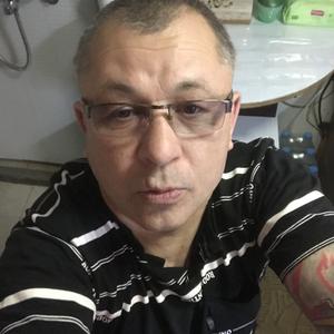 Максим, 54 года, Москва