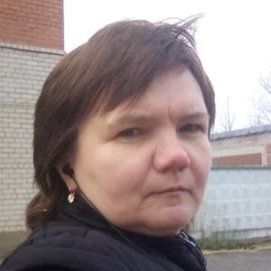 Людмила, 45 лет, Боровичи