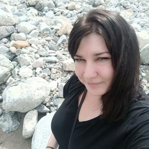 Девушки в Ангарске: Татьяна, 39 - ищет парня из Ангарска