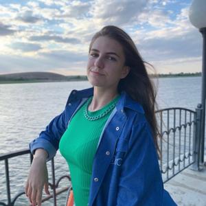 Девушки в Ставрополе: Энжи, 22 - ищет парня из Ставрополя
