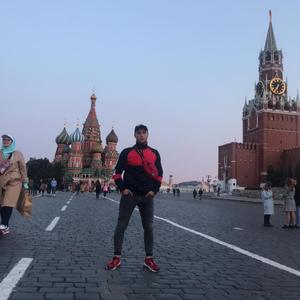 Парни в Томске: Илья, 25 - ищет девушку из Томска