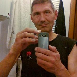 Андрей, 63 года, Казань