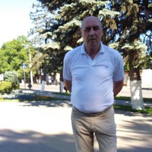 Парни в Кропоткин (Краснодарский край): Vlad, 70 - ищет девушку из Кропоткин (Краснодарский край)
