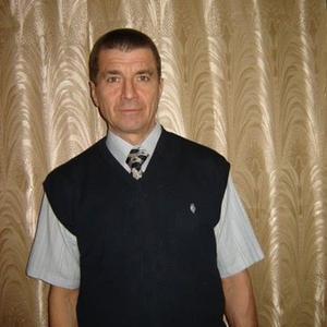 Александр, 66 лет, Челябинск
