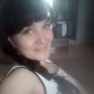 Девушки в Новокузнецке: Ната, 45 - ищет парня из Новокузнецка