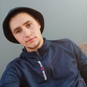 Александр, 25 лет, Белово