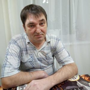 Виктор, 59 лет, Череповец