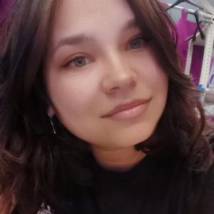Девушки в Владивостоке: Агата, 28 - ищет парня из Владивостока