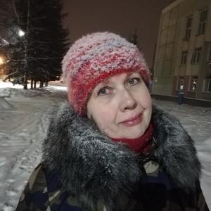 Девушки в Канске: Юлия, 56 - ищет парня из Канска