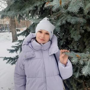 Девушки в Пскове: Татьяна, 47 - ищет парня из Пскова