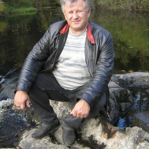 Парни в Сегеже: Игорь Шкоров, 58 - ищет девушку из Сегежи