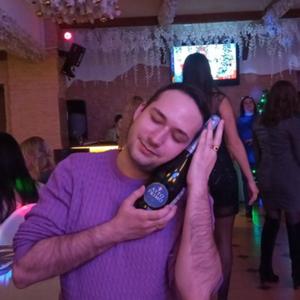 Парни в Надыме: Владимир, 28 - ищет девушку из Надыма