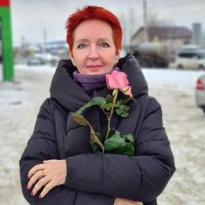 Девушки в Екатеринбурге: Мила, 60 - ищет парня из Екатеринбурга
