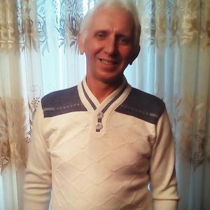 Андрей, 64 года, Псков