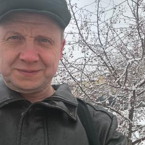 Василий, 56 лет, Невьянск