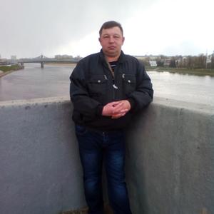 Парни в Удомле: Владимир Нестеров, 50 - ищет девушку из Удомли